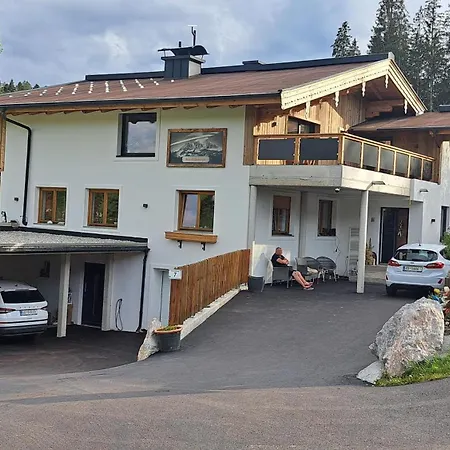 Haus Huettenberger Apartmán *