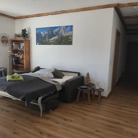 Haus Huettenberger Apartamento