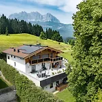 Апартаменты Haus Huettenberger *