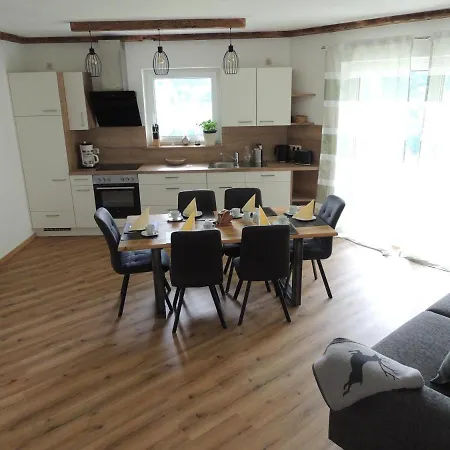 Haus Huettenberger Apartment *